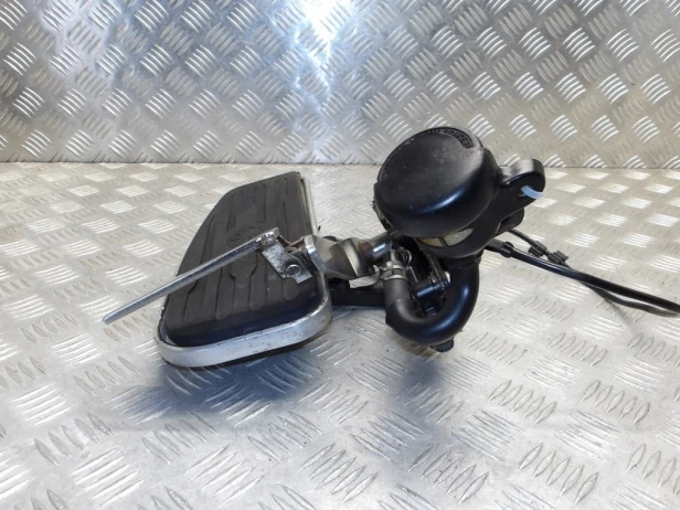 Set podest kierowcy kompletny prawy YAMAHA XV 1700 ROAD STAR 04-07r   PN. 5VN-27420-00