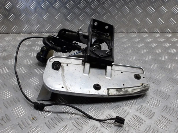 Set podest kierowcy kompletny prawy YAMAHA XV 1700 ROAD STAR 04-07r   PN. 5VN-27420-00
