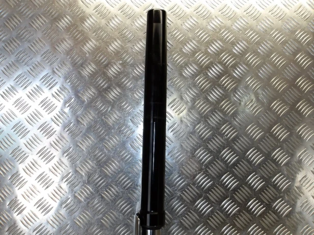 Laga zawieszenia przód prawa KAWASAKI VN 1600 MEAN STREAK 07-08r   PN. 44071-0165