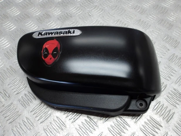 Boczek osłona boczna prawa KAWASAKI VN 1600 MEAN STREAK 04-08r   PN. 36001-1650