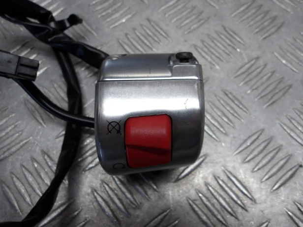 Przełącznik prawy starter KAWASAKI VN 1600 MEAN STREAK 04-08r   PN. 46091-0079