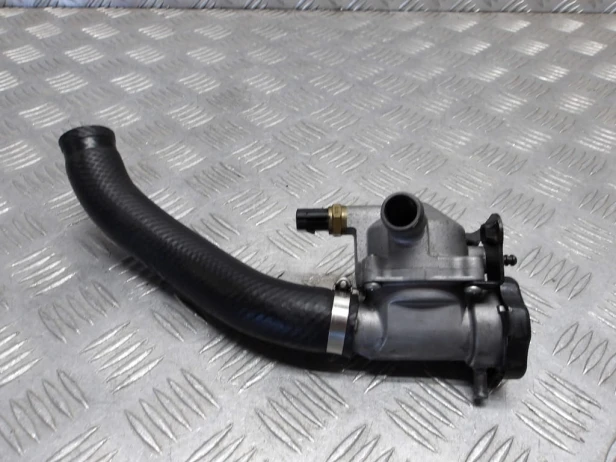 Termostat obudowa termostatu KAWASAKI VN 1600 MEAN STREAK 04-08r   PN. 32099-1201