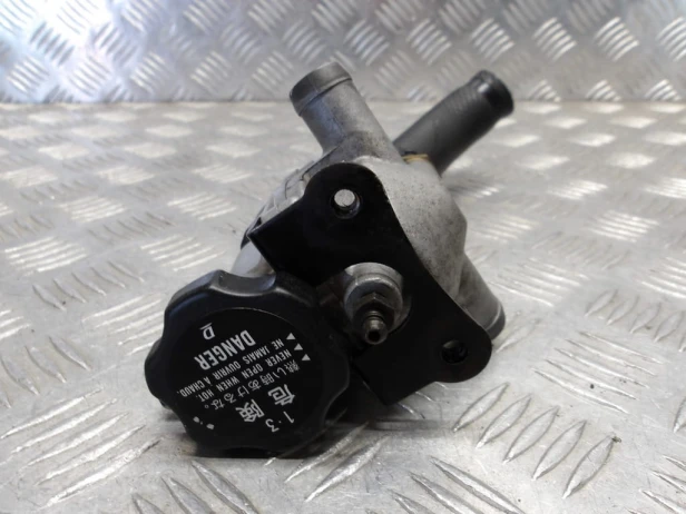 Termostat obudowa termostatu KAWASAKI VN 1600 MEAN STREAK 04-08r   PN. 32099-1201