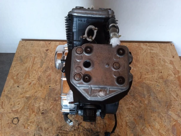 Silnik kompletny 39 178 mil KAWASAKI VN 900 VULCAN CUSTOM 06-20r   PN. 14001-0676