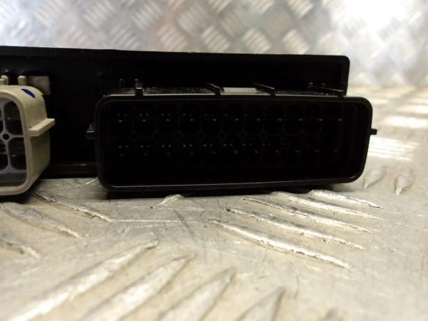 Moduł komputer zapłonowy ECU HONDA VTX 1800 R/S 02-03r   PN. 38770-MCV-672