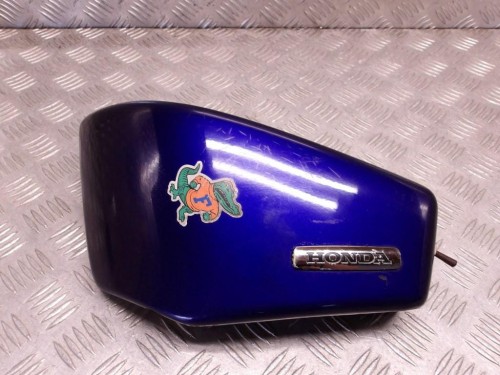 Boczek osłona boczna lewa HONDA VTX 1800 F/N/R/S/T 02-08r   PN. 83610-MCV-000
