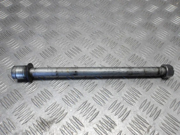Ośka oś koła tył HONDA VTX 1800 C/F/N/R/S/T 02-08r   PN. 42301-MCH-010
