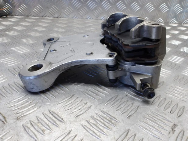 Zacisk hamulca tył jarzmo HONDA VTX 1800 C/R/S 02-04r   PN. 43150-MCV-006
