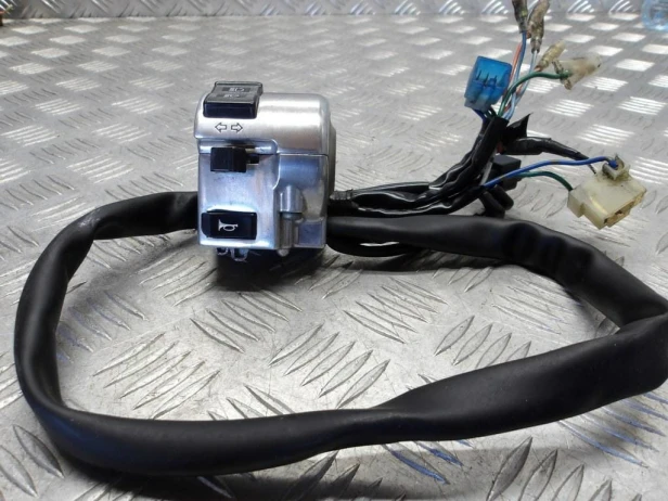 Przełącznik świateł lewy HONDA VTX 1800 C/R/S 02-04r   PN. 35020-MCH-000