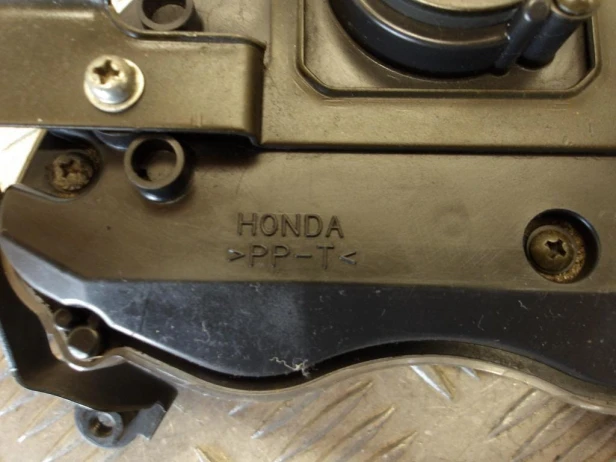 Licznik zegar prędkościomierz HONDA VTX 1800 R/S 02-03r   PN. 37200-MCV-671
