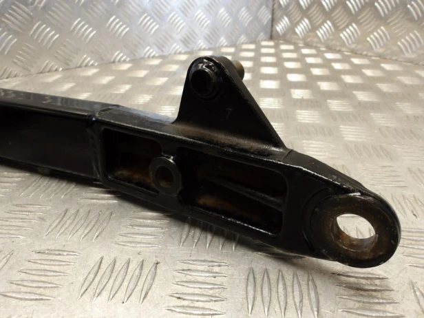 Wahacz koła tył HONDA VTX 1800 C/R/S 02-04r   PN. 52100-MCH-A00
