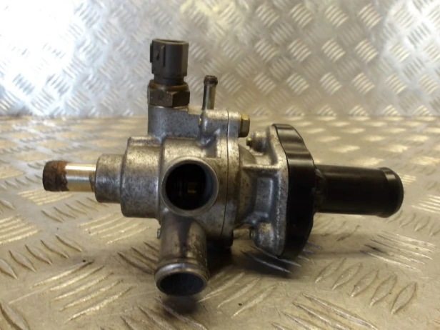 Obudowa termostatu HONDA VTX 1800 C/R/S 02-04r   PN. 19311-MCH-305