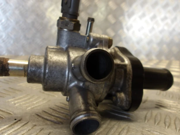 Obudowa termostatu HONDA VTX 1800 C/R/S 02-04r   PN. 19311-MCH-305